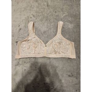 Breezies Seamless Floral Side Smoothing Unlined Wirefree Bra Sunbeige 38D 301382